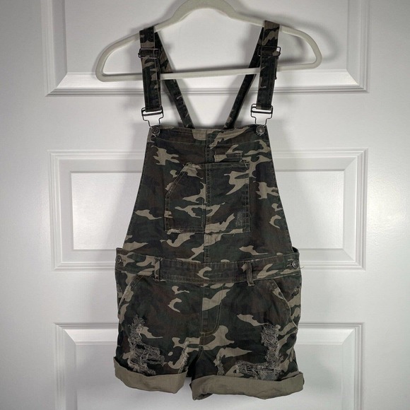 Almost Famous Bib Overall Shorts 9 Green Tan Camo Denim Distressed Shortall - Picture 1 of 8